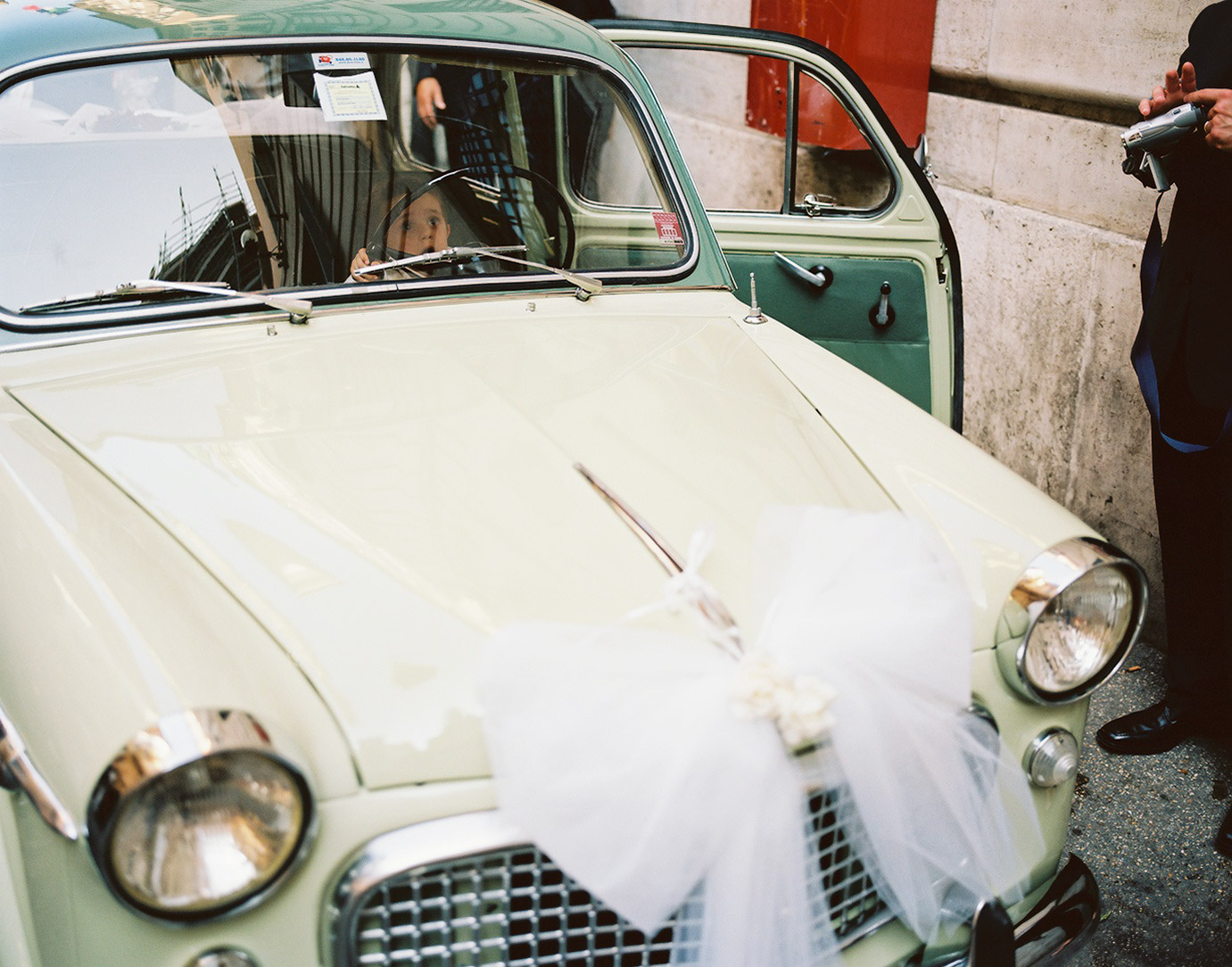 4_theweddingcar